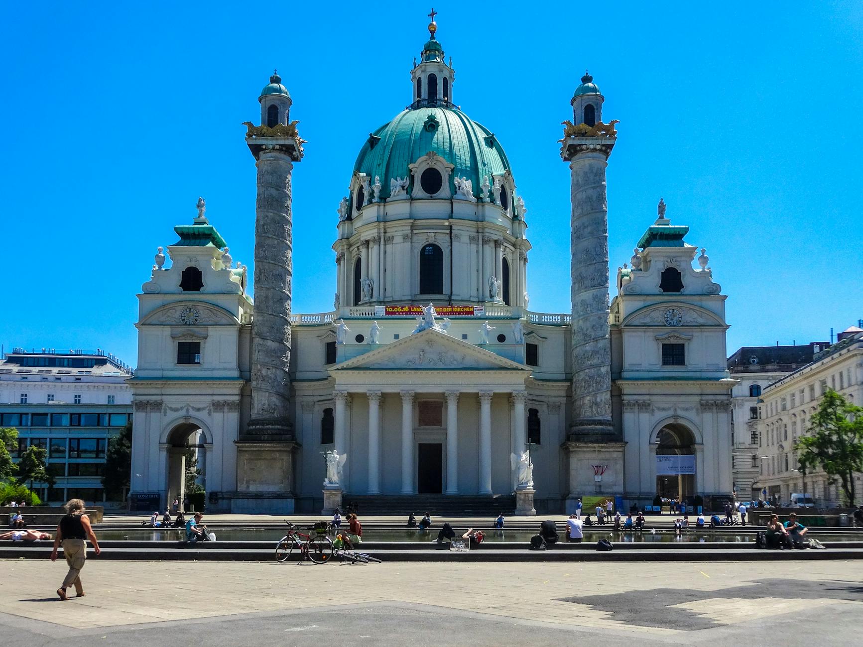 Vienna travel guide - Photo by Nikolai Kolosov via Pexels